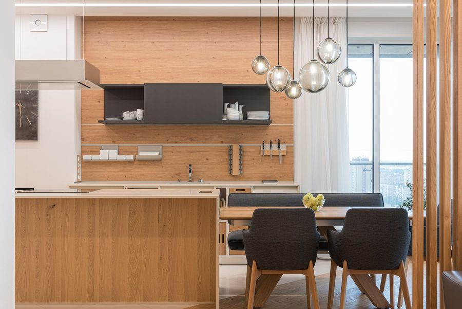Cocina de madera y acabados de un proyecto integral